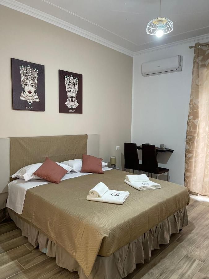 كاتانيا A Bone Guest House المظهر الخارجي الصورة
