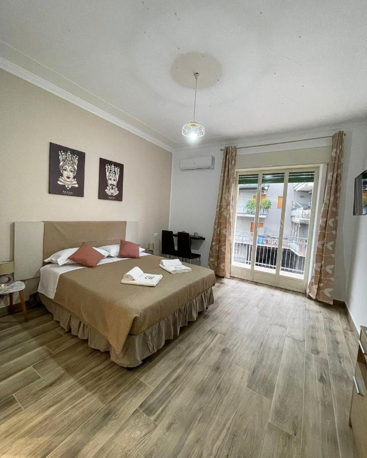 كاتانيا A Bone Guest House المظهر الخارجي الصورة